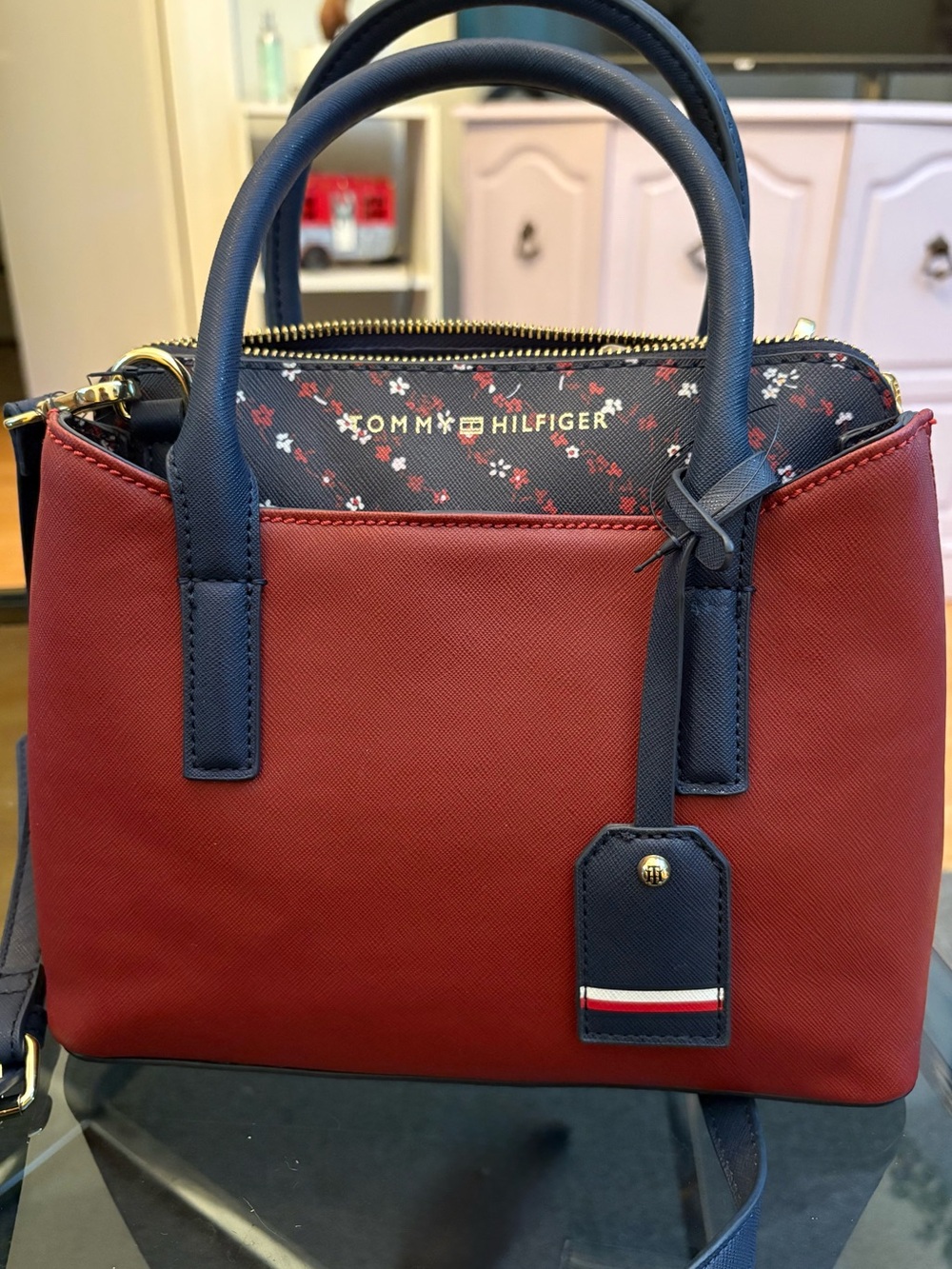 Tommy Hilfiger bag